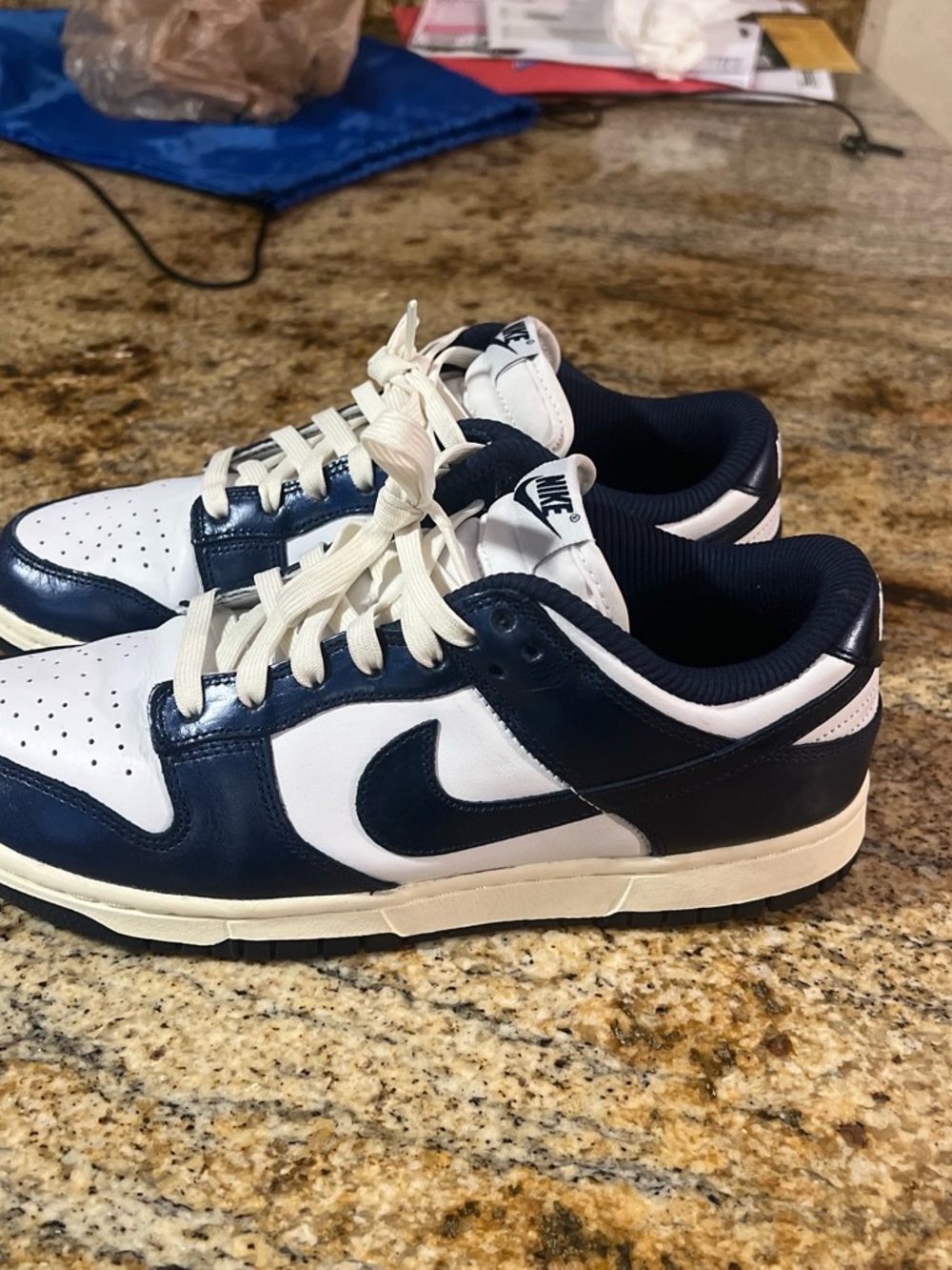 Nike Men’s Navy and White Low-Top Sneakers with Black Swoosh